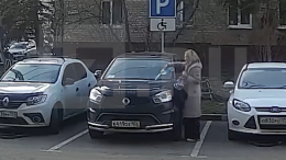 Горячая месть: в Уфе обиженная женщина подожгла авто и напала на жену владельца