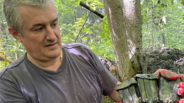 «Прогнозы плохие»: депутату оторвало ноги при взрыве снаряда времен ВОВ в гараже